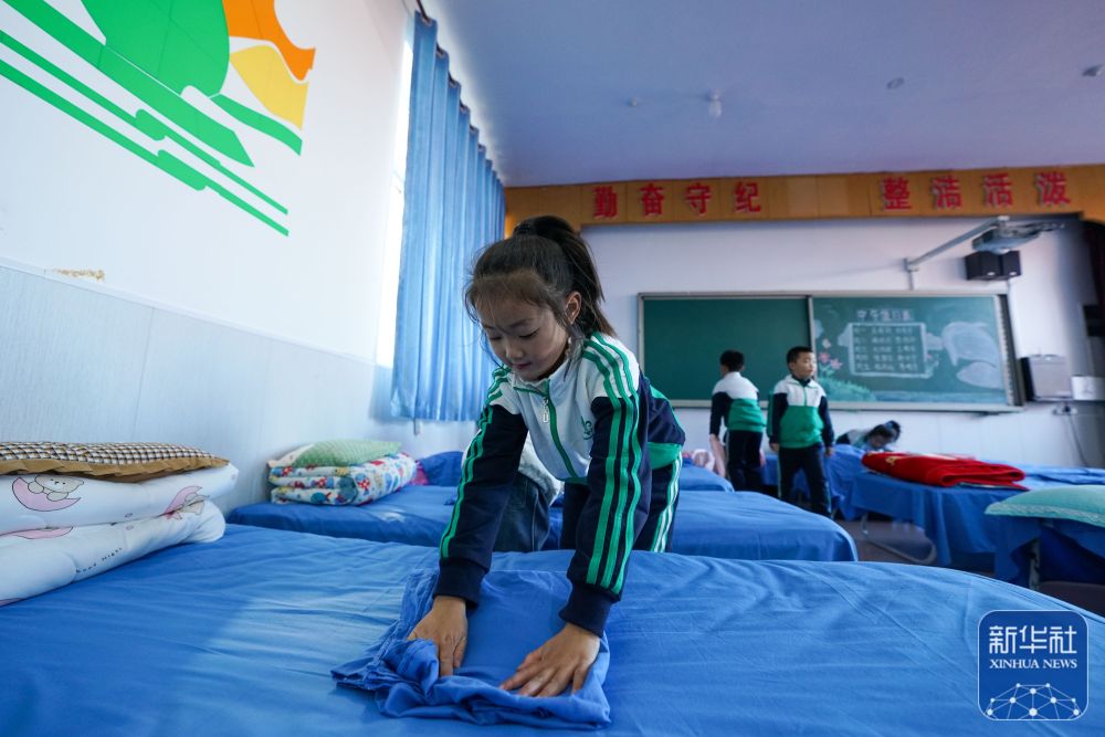 12.06中小学1.jpg