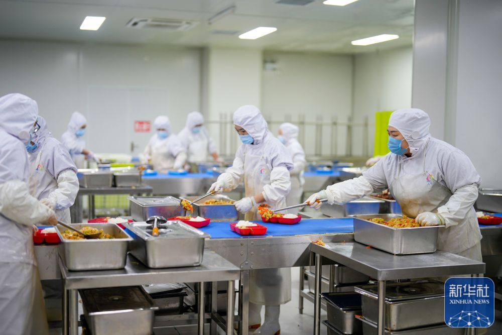 12.06中小学3.jpg